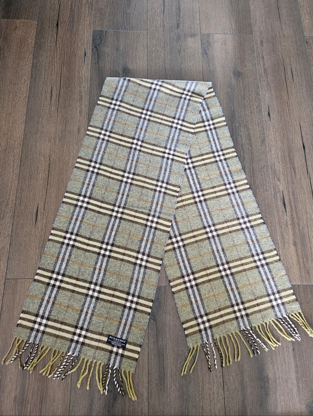 Burberry Cashmere Blend Nova Check Scarf | Made in England | 13" x 72" Unisex - Picture 5 of 12